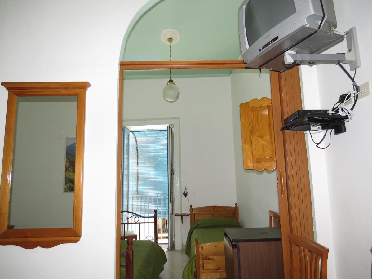Casa Vittorio B&B Lipari  Zewnętrze zdjęcie