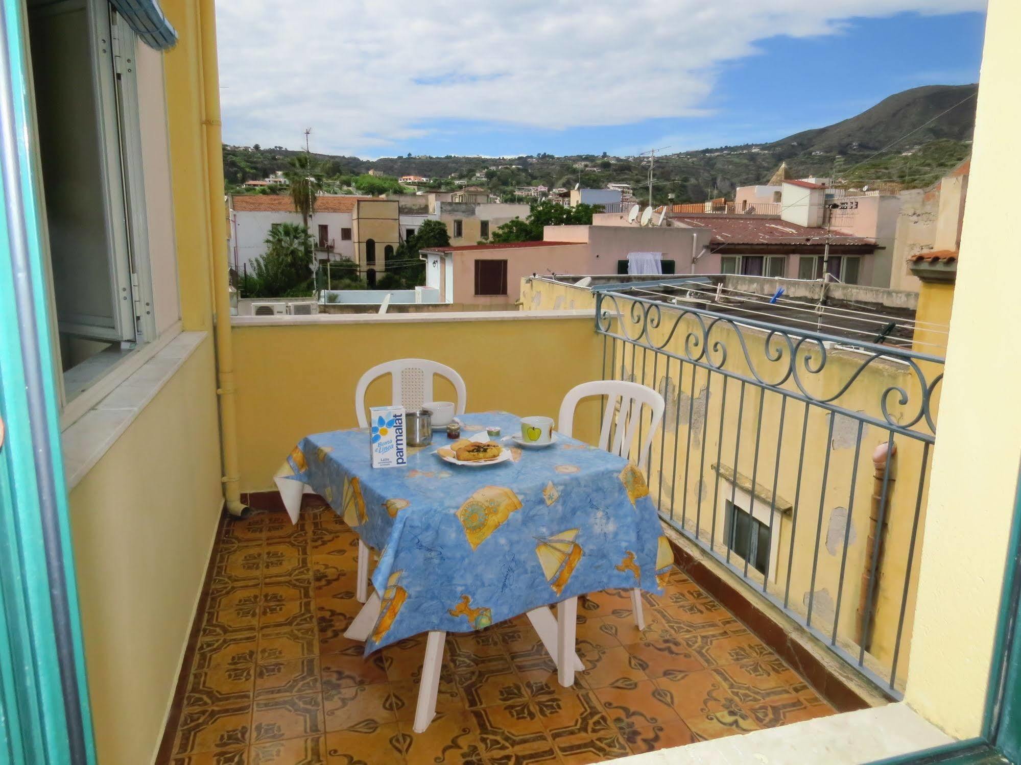 Casa Vittorio B&B Lipari  Zewnętrze zdjęcie